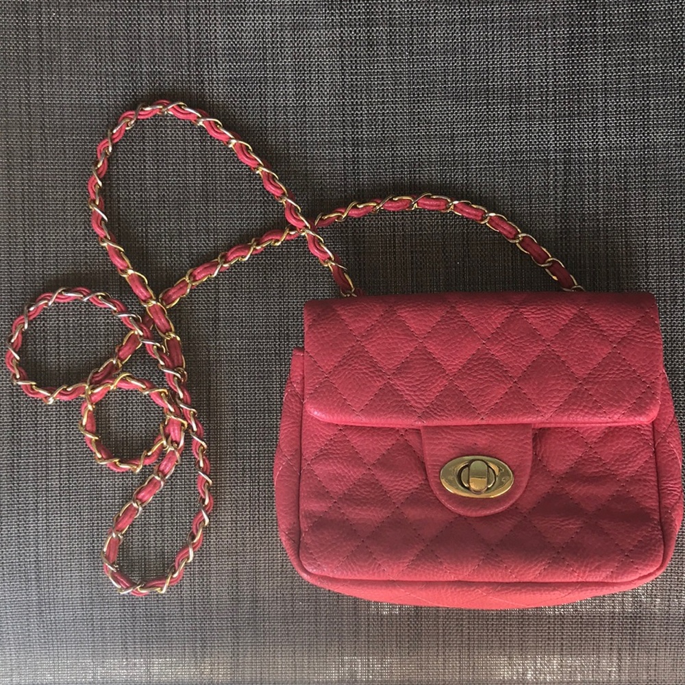 Pink Crossbody Purse 👛